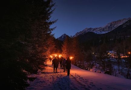 Fackelwanderung in der Region Seefeld
