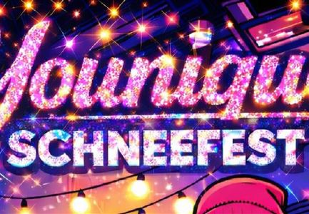 Ein bunter Schriftzug mit "Younique" und "Schneefest". Der Hintergrund ist mit funkelnden Lichtern und dekorativen Elementen gestaltet.