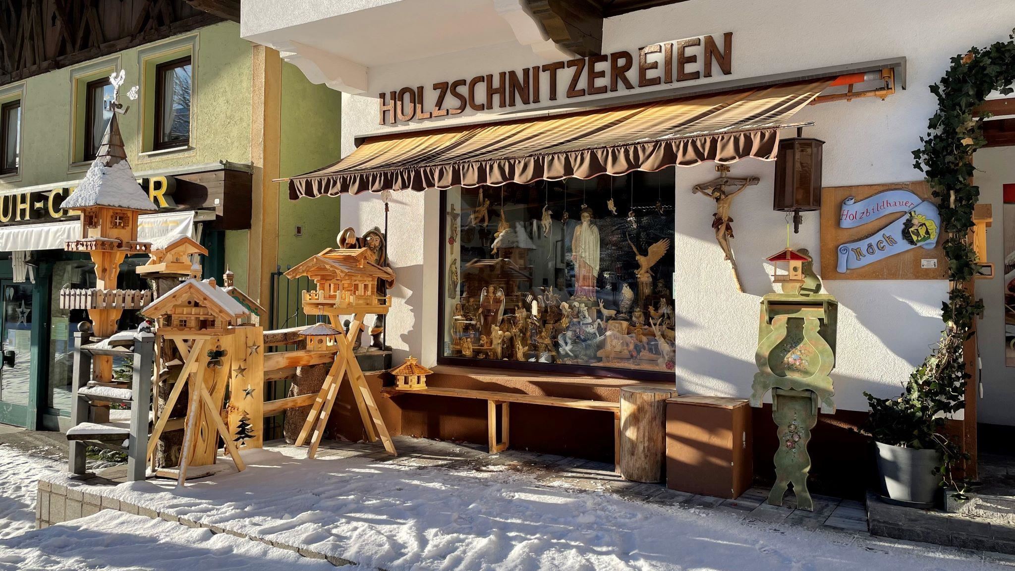 Wood Carving Shop Röck