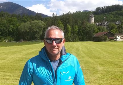Andreas Wiedemann - Mountain hiking guide