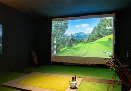 "Golf and wine" - indoor golf Mösern