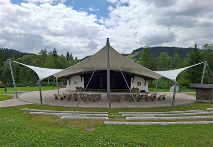 Musikpavillon mit Überdachung