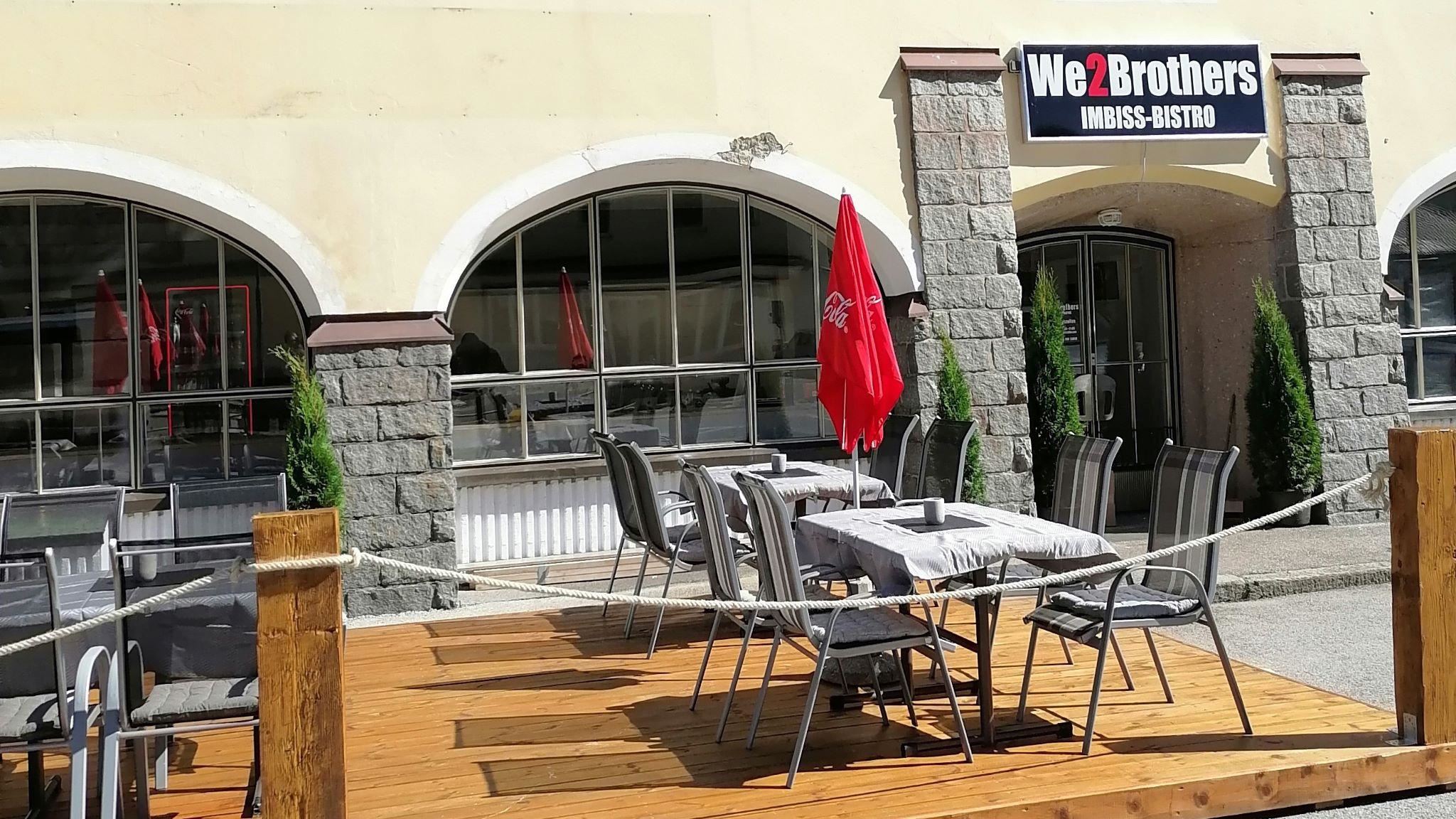 We 2 Brothers, fast food restaurant