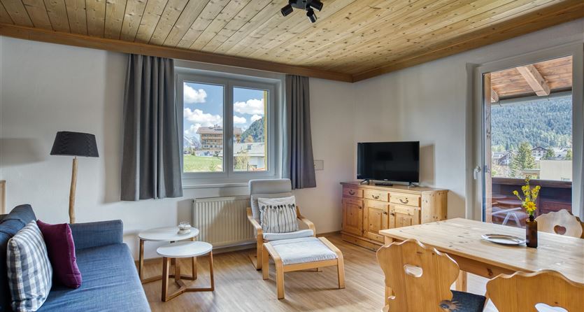 Apartment with 1 bedroom, balcony and bathtub