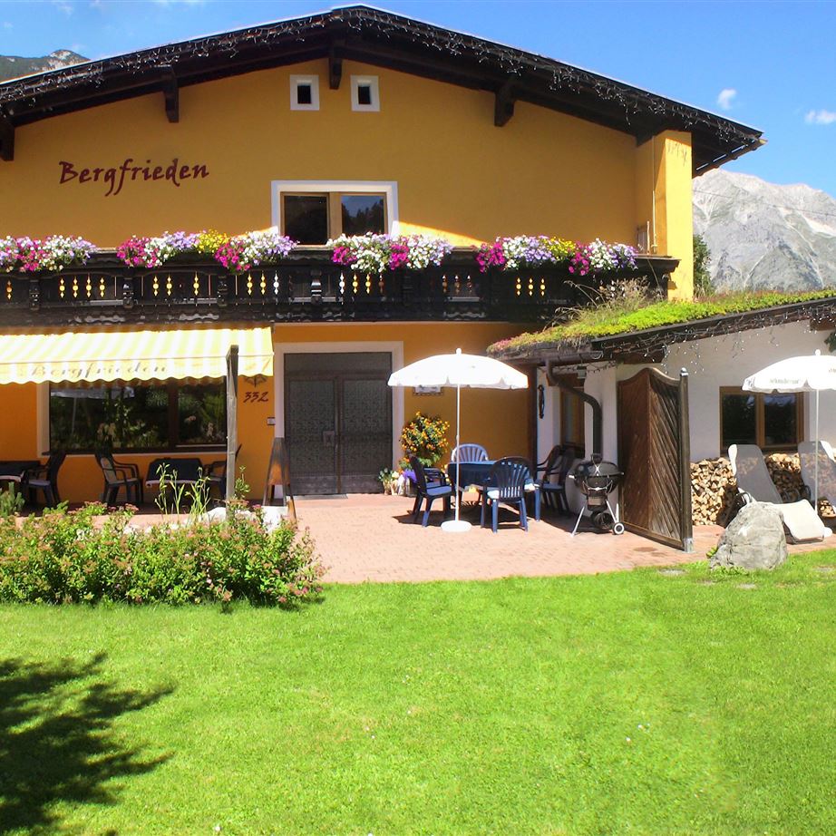 ActivPension Bergfrieden Ferienwohnung / Appartement in Leutasch