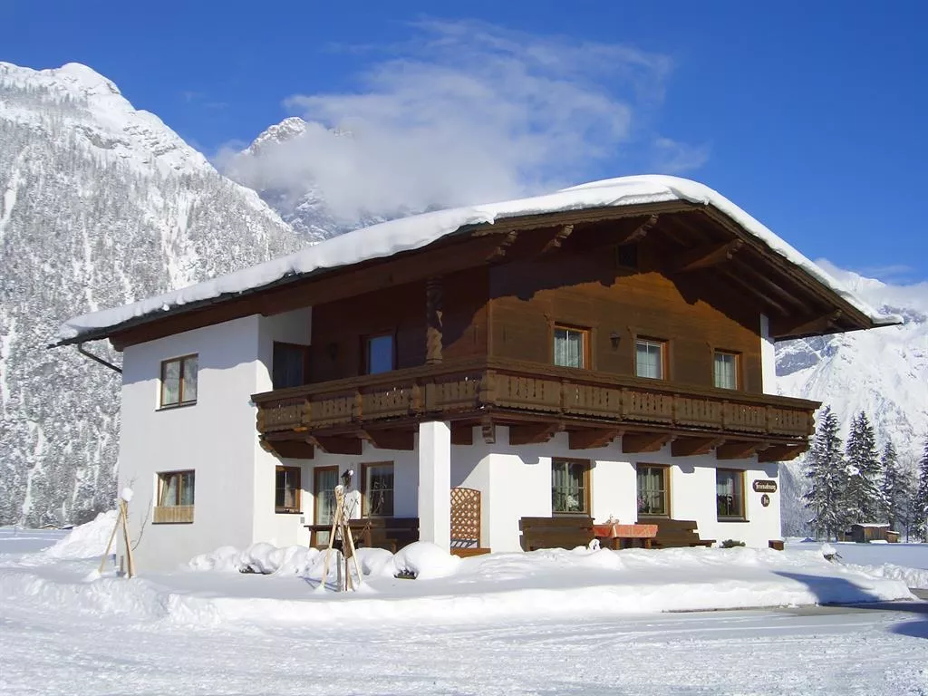 Ferienwohnungen Nairz