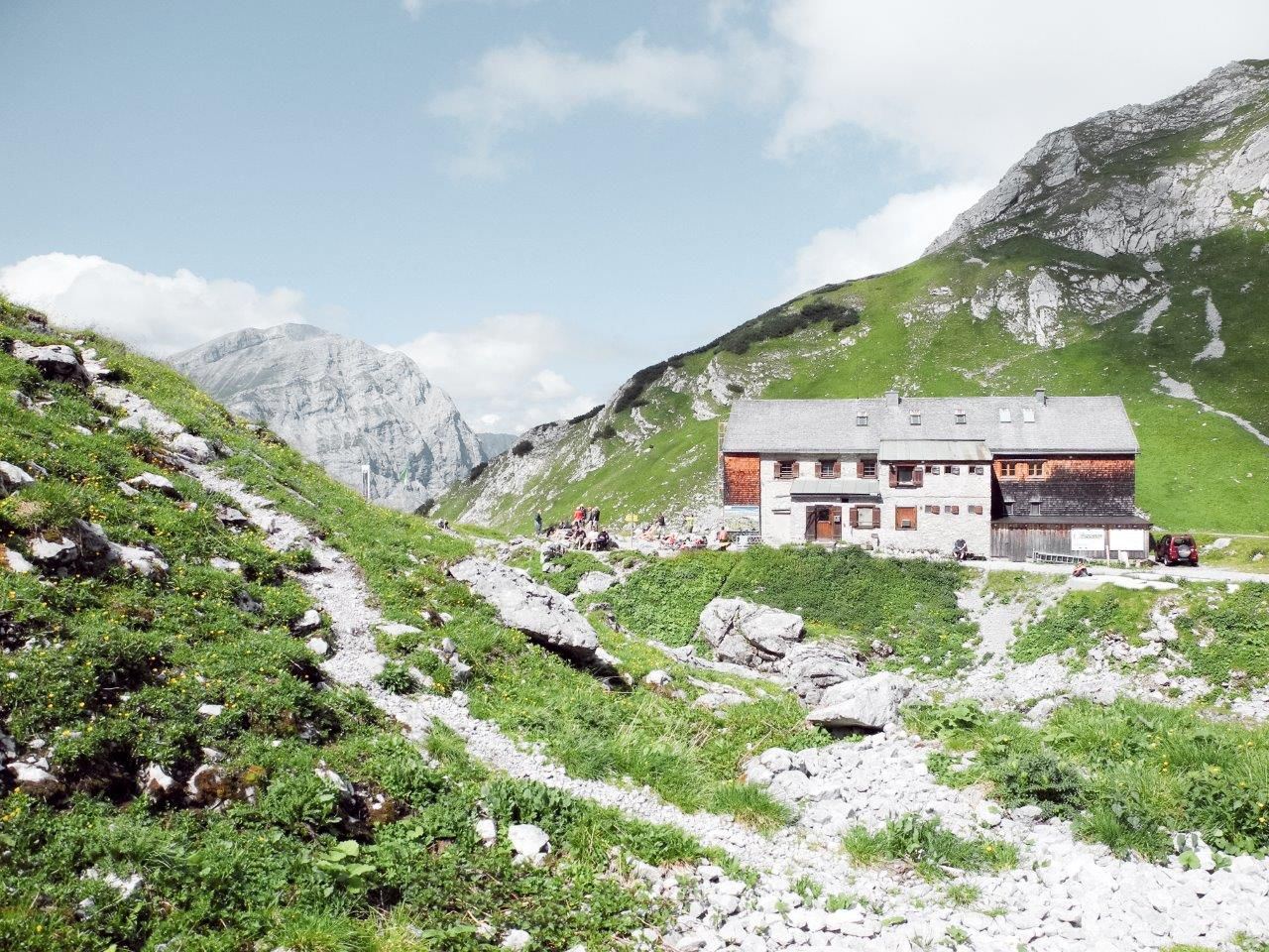 Eagle Walk Stage 08: Erfurter Hütte - Lamsenjochhütte