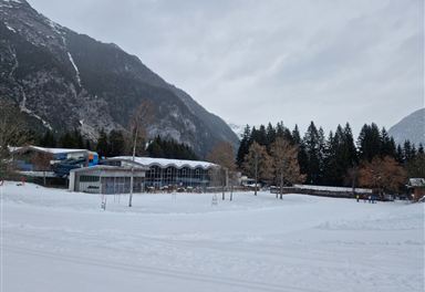 Alpenbad Leutasch in de winter