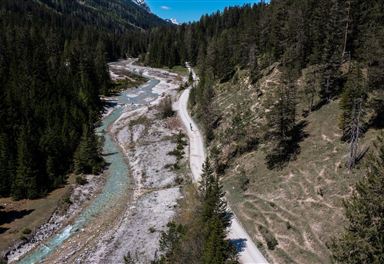 Gravelbiker im Hinterautal