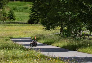 Handbikers on the scooter track