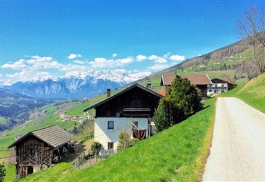 Jakobsweg-bei-Ellbögen.jpg