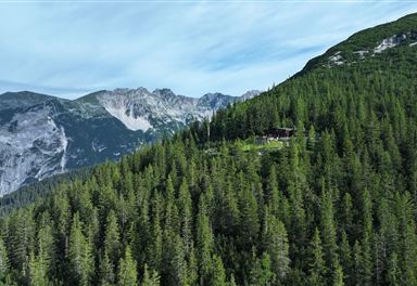 Pleisenhütte in the Karwendel
