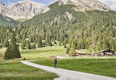Bike tour to the Gaistalalm