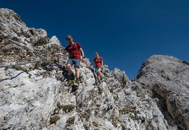 Descent from the Breitgrieskarspitze