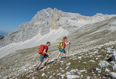 Ascent on the Toni-Gaugg-Höhenweg