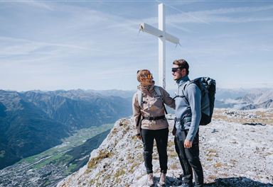 Hikers at the summit of Hohe Munde