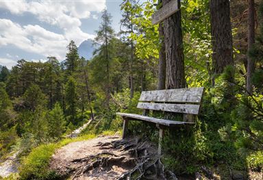 Rest area at the Scharnitzer Alm