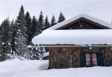 Hut on the Seefeld hiking trail