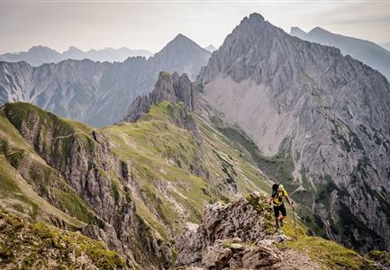 2019_Karwendel_Hoehenweg_bizcomburns_craftfilm (97).jpg