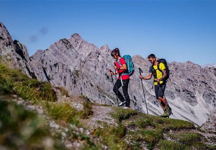 Aufstieg Eppzirler Scharte - Karwendel Hoehenweg Etappe 2